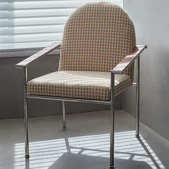 Nordic Удобные обеденные стулья Обивка подлокотников с золотыми ножками Уникальный обеденный стул Эргономичный оранжевый шезлонг Мебель для яслей