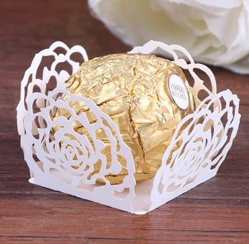 100 шт. Шоколадная декоративная коробка Свадьба Белая полая роза Кружева Свадебная вечеринка Праздничная композиция